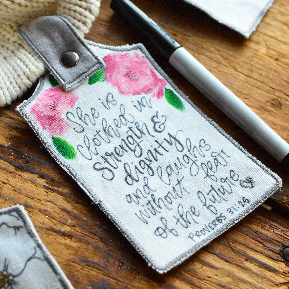 Big Hug® Writeable Tags (Pack of 12)